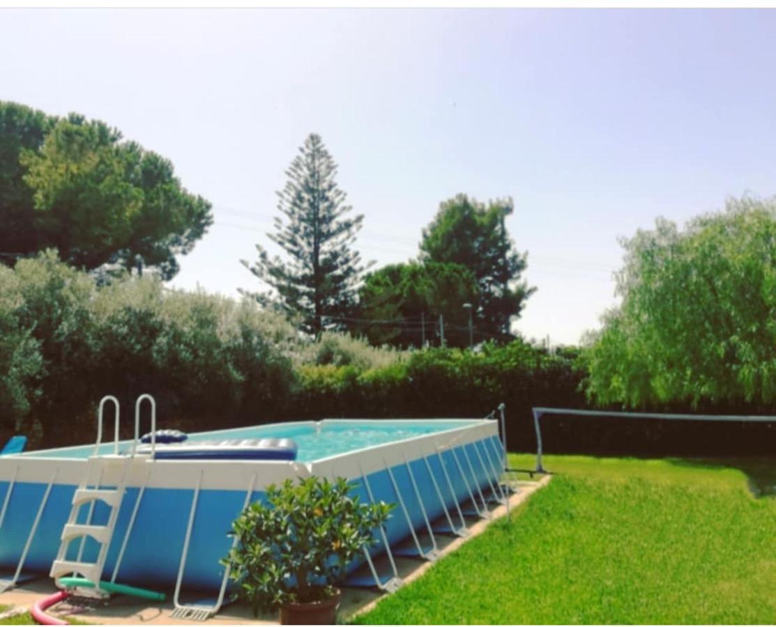La Stanza Delle Muse In Villa Con Piscina Fontane Bianche Eksteriør billede