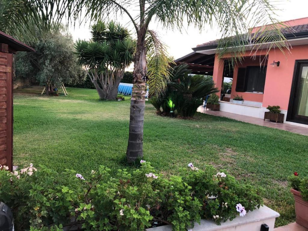 La Stanza Delle Muse In Villa Con Piscina Fontane Bianche Eksteriør billede